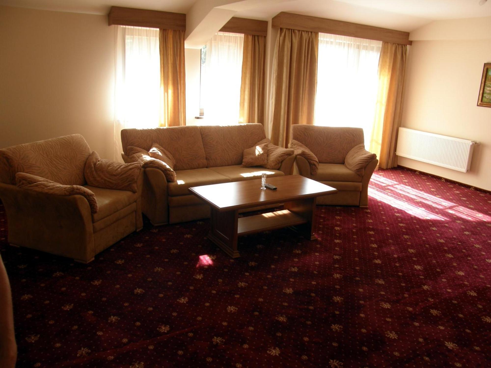 Hotel Center Априлци Экстерьер фото